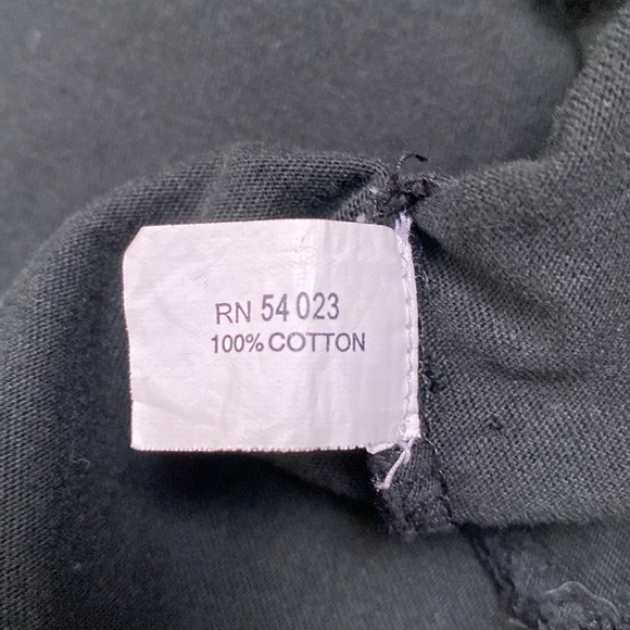 Gap Split Neck Tank Top 💗 Black - Picture 10 of 10